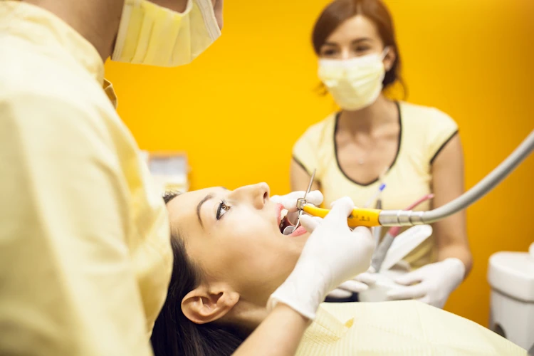 Unveiling the Unique Practices: Why Choose a Holistic Dentist in Brisbane